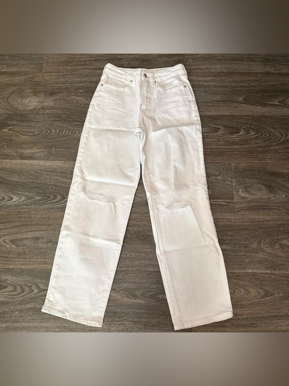 Old Navy white og loose jeans